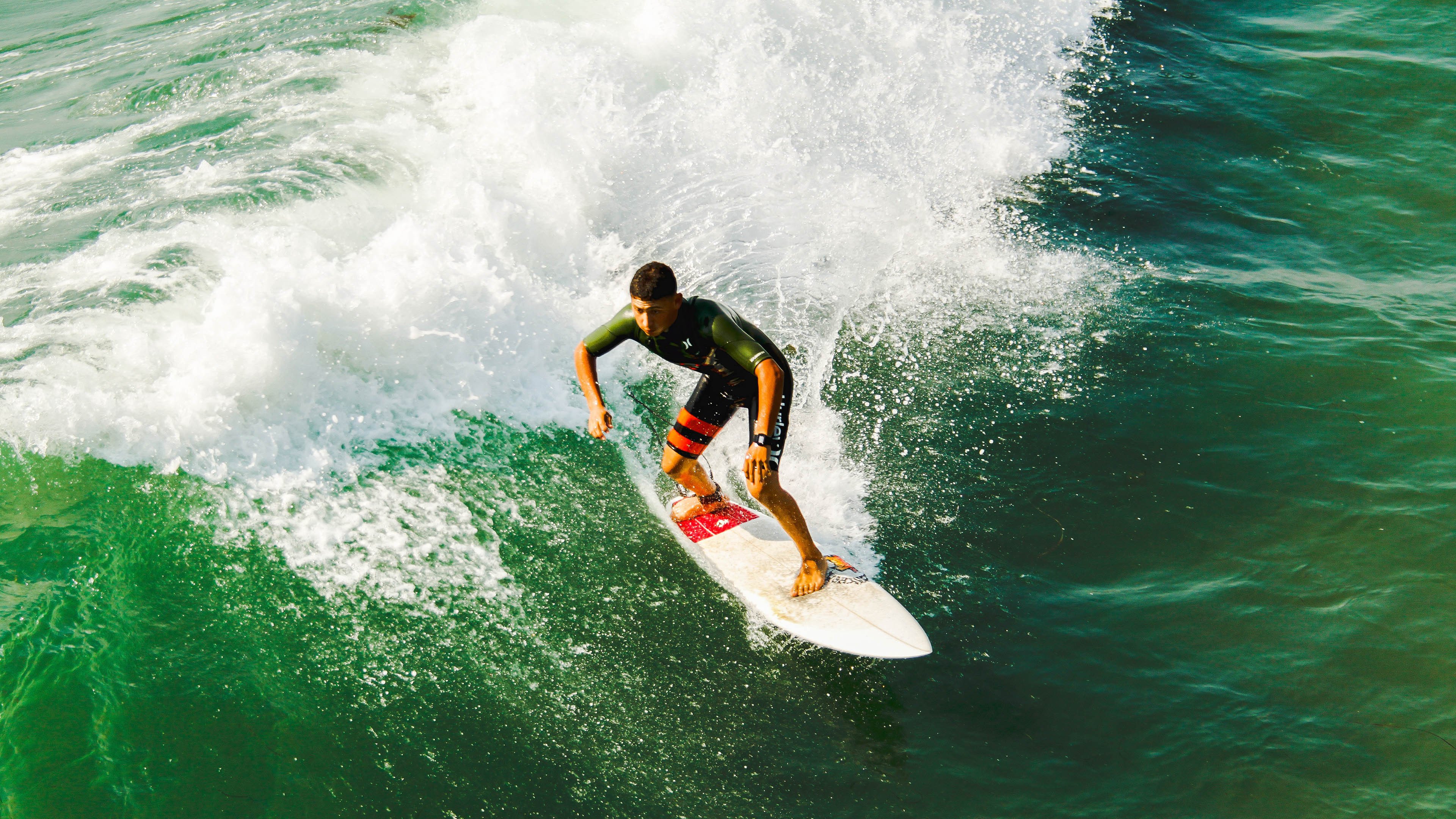 全球电子竞技产业峰会召开，政策支持力度加大，2020全球电子竞技市场报告